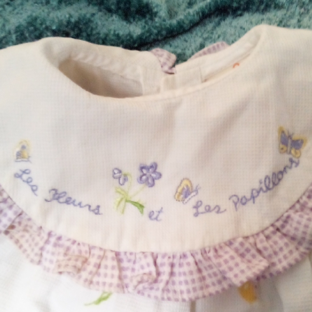 Butterflies 🦋 Purple and White Kids Dress GUC